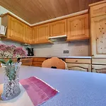 Apartamento Ladner By Interhome