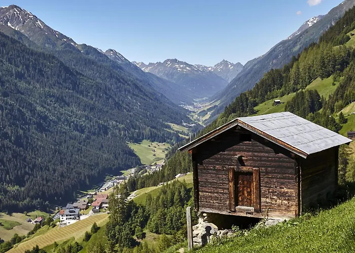 Ladner By Interhome *